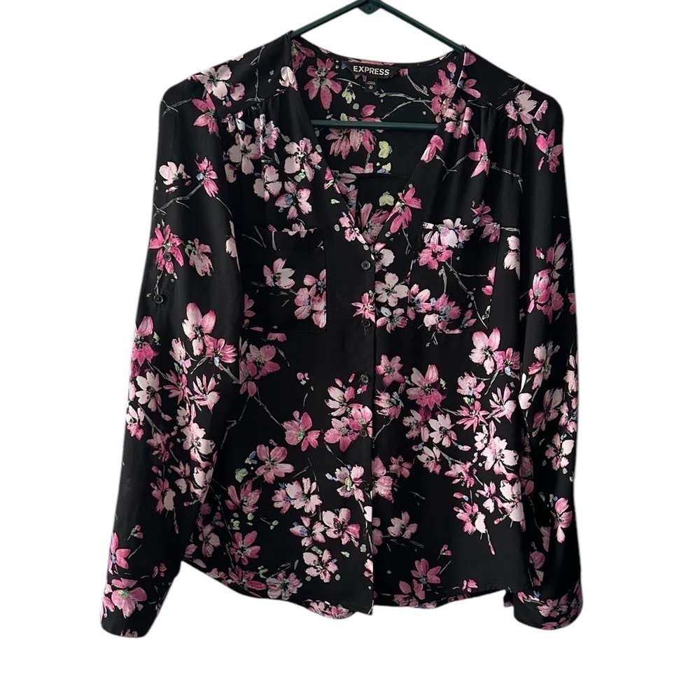 Express black/pink floral blouse v-neck size XS
